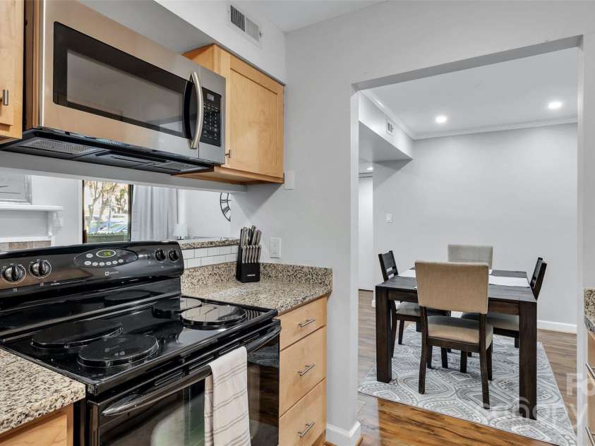 5020 Sardis Road, Charlotte, NC 28270.  MLS# CAR4215591, YatesRealty ID 5853. 