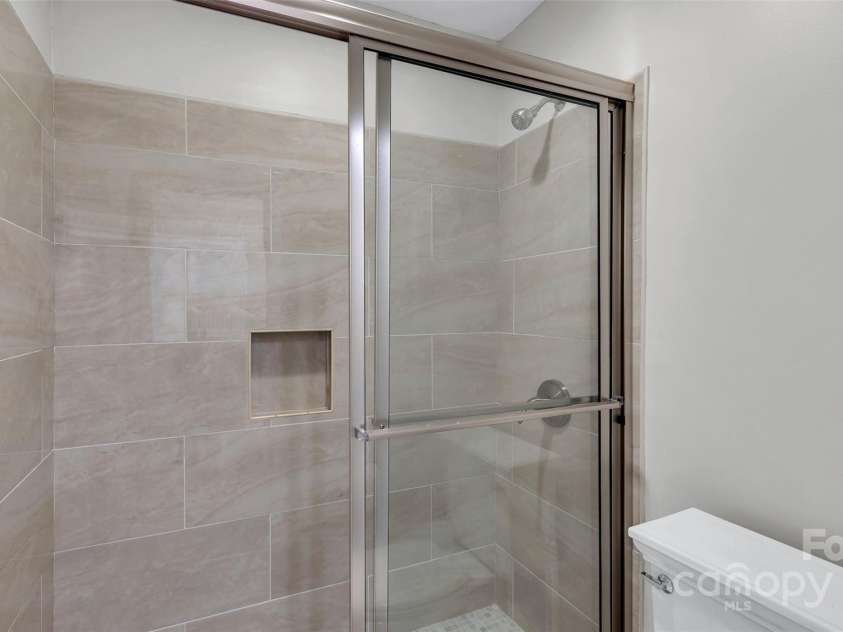 5020 Sardis Road, Charlotte, NC 28270.  MLS# CAR4215591, YatesRealty ID 5853. 