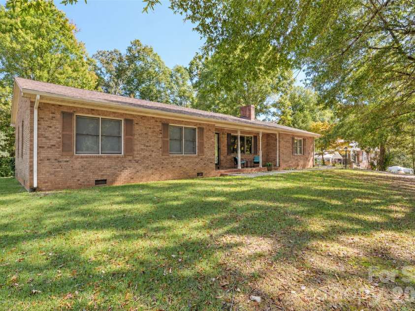 206 Bleynat Street, Valdese, NC 28690.  MLS# CAR4437681, YatesRealty ID 58532. 