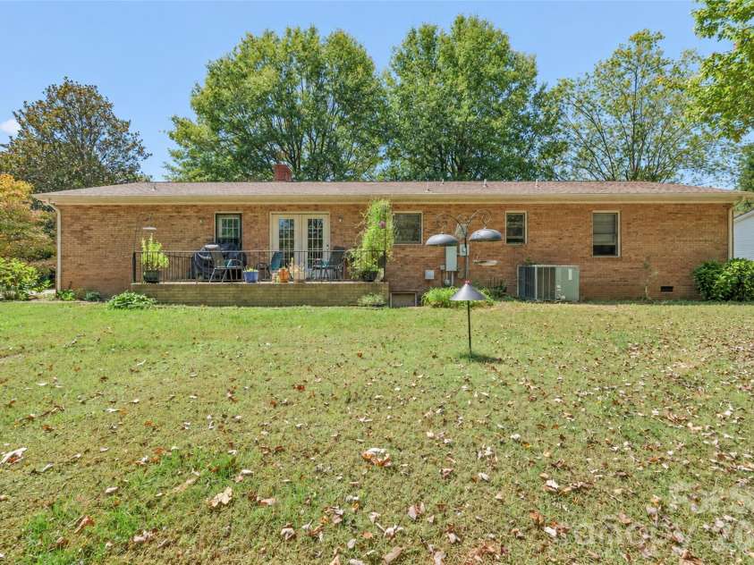 206 Bleynat Street, Valdese, NC 28690.  MLS# CAR4437681, YatesRealty ID 58532. 