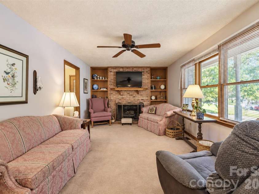 206 Bleynat Street, Valdese, NC 28690.  MLS# CAR4437681, YatesRealty ID 58532. 