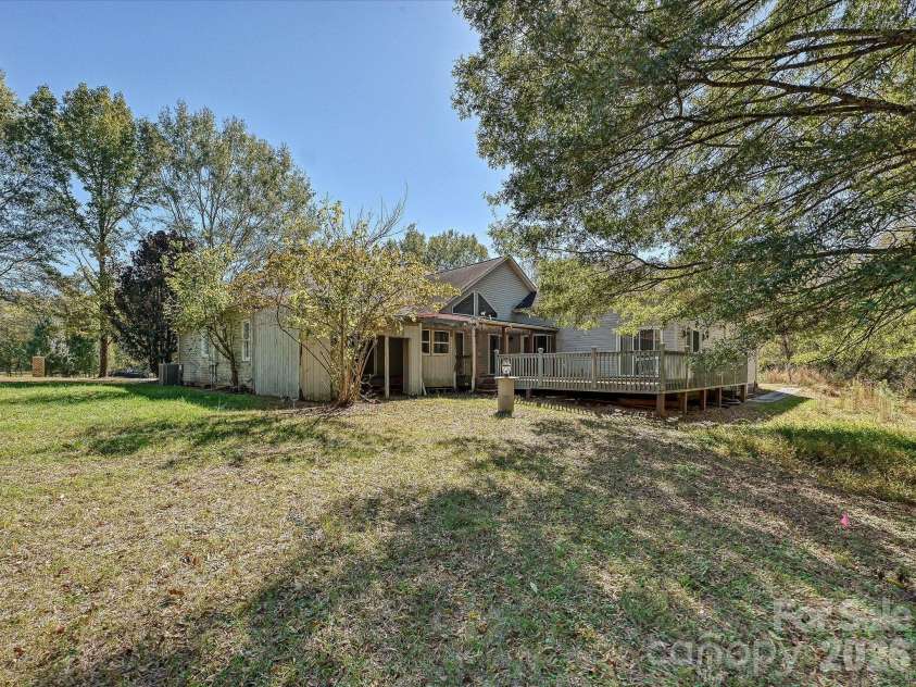 1704 Colfax Drive, Concord, NC 28025.  MLS# CAR4437717, YatesRealty ID 58546. 