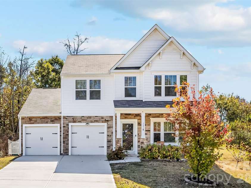 723 Yorkshire Drive, Albemarle, NC 28001.  MLS# CAR4314310, YatesRealty ID 5855. 