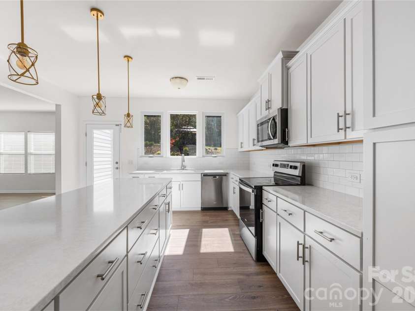 723 Yorkshire Drive, Albemarle, NC 28001.  MLS# CAR4314310, YatesRealty ID 5855. 