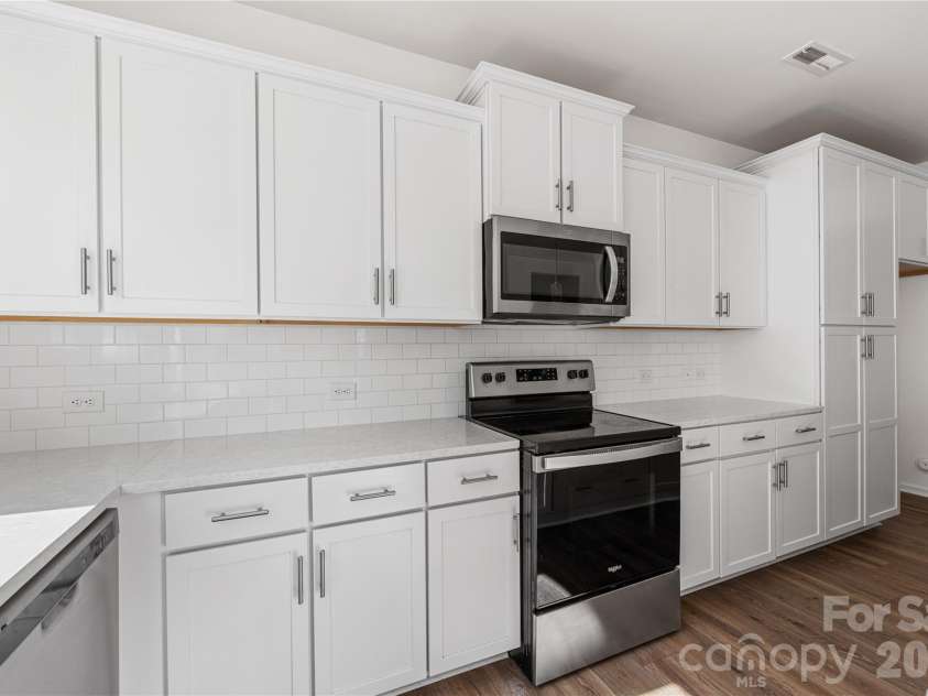723 Yorkshire Drive, Albemarle, NC 28001.  MLS# CAR4314310, YatesRealty ID 5855. 