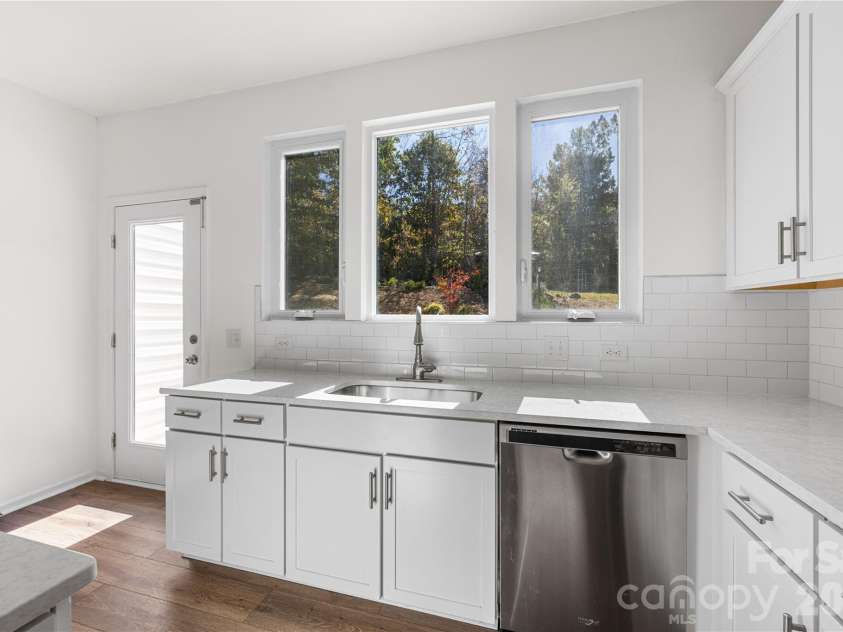 723 Yorkshire Drive, Albemarle, NC 28001.  MLS# CAR4314310, YatesRealty ID 5855. 