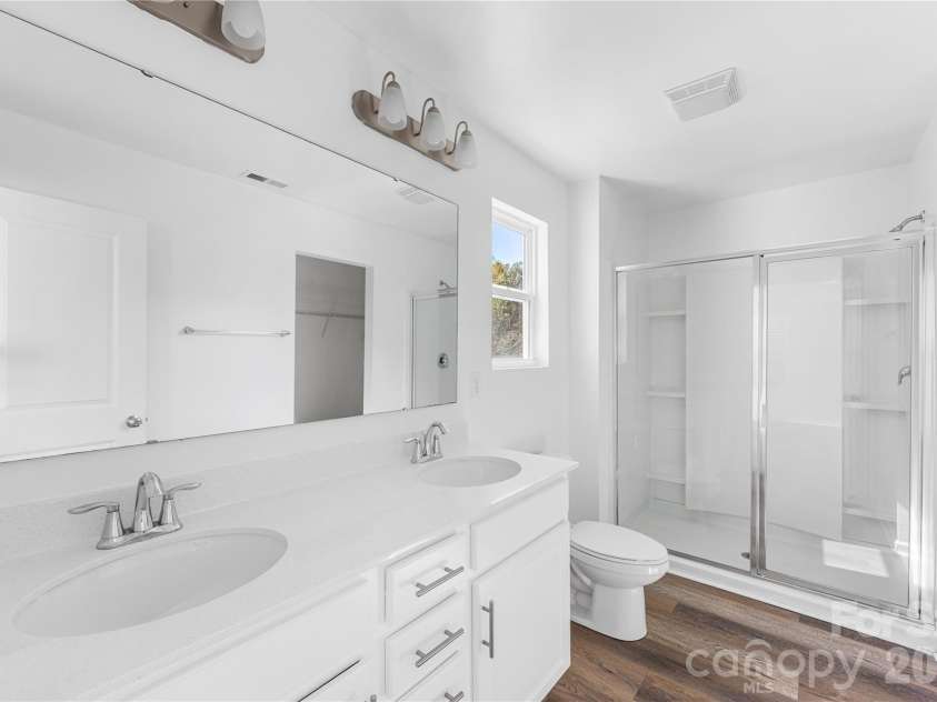 723 Yorkshire Drive, Albemarle, NC 28001.  MLS# CAR4314310, YatesRealty ID 5855. 