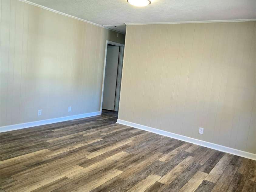 112 Wendover Drive, Lincolnton, NC 28092.  MLS# CAR4437712, YatesRealty ID 58555. Dining area