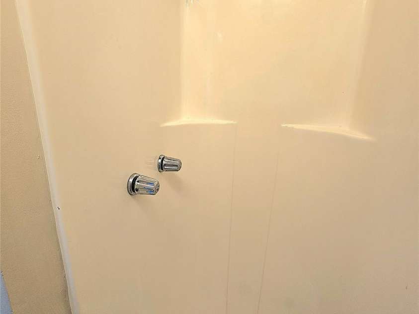 112 Wendover Drive, Lincolnton, NC 28092.  MLS# CAR4437712, YatesRealty ID 58555. Walk in shower
