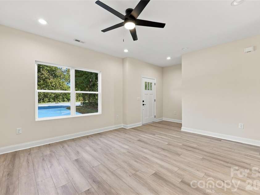2275 Jake Alexander Boulevard, Salisbury, NC 28146.  MLS# CAR4421580, YatesRealty ID 58557. 