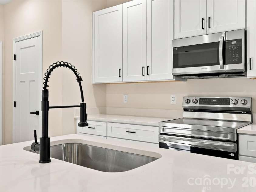 2275 Jake Alexander Boulevard, Salisbury, NC 28146.  MLS# CAR4421580, YatesRealty ID 58557. 
