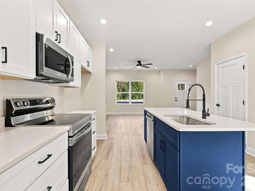 2275 Jake Alexander Boulevard, Salisbury, NC 28146.  MLS# CAR4421580, YatesRealty ID 58557. 