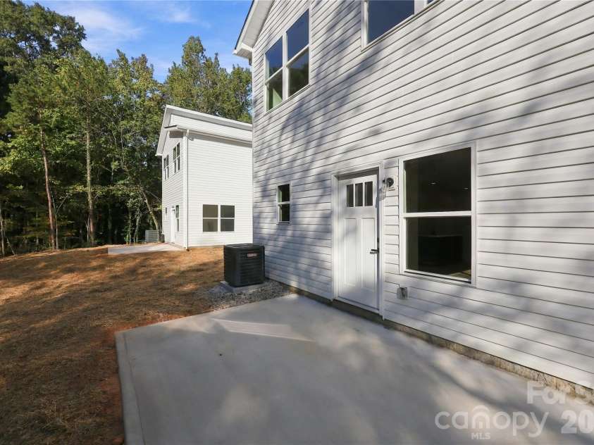 2275 Jake Alexander Boulevard, Salisbury, NC 28146.  MLS# CAR4421580, YatesRealty ID 58557. 