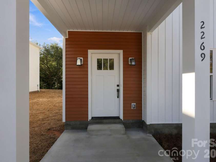 2269 Jake Alexander Boulevard, Salisbury, NC 28146.  MLS# CAR4421582, YatesRealty ID 58558. 