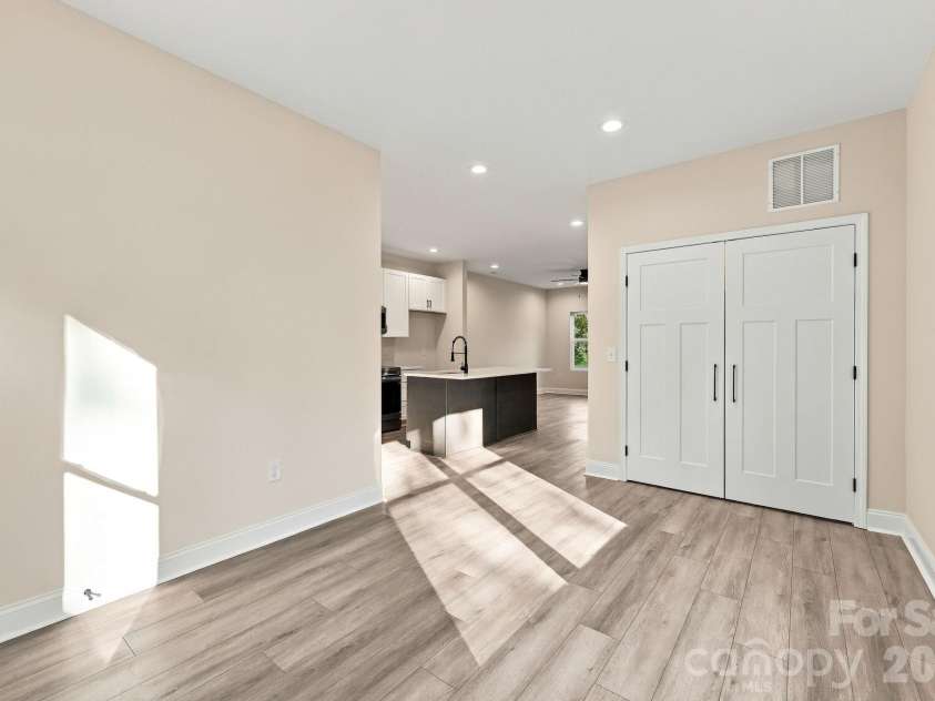 2269 Jake Alexander Boulevard, Salisbury, NC 28146.  MLS# CAR4421582, YatesRealty ID 58558. 
