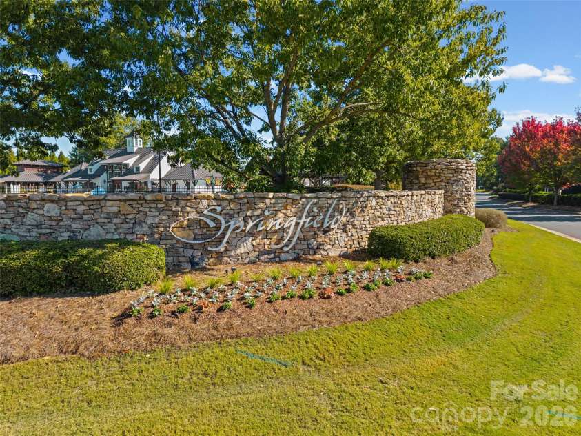 1677 Fairntosh Drive, Fort Mill, SC 29715.  MLS# CAR4436893, YatesRealty ID 58562. 