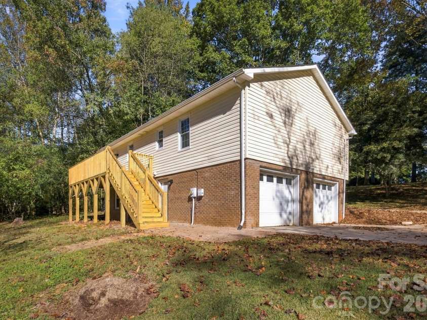 306 New Orleans Boulevard, Morganton, NC 28655.  MLS# CAR4432848, YatesRealty ID 58567. 
