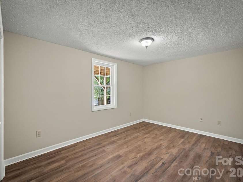 306 New Orleans Boulevard, Morganton, NC 28655.  MLS# CAR4432848, YatesRealty ID 58567. 