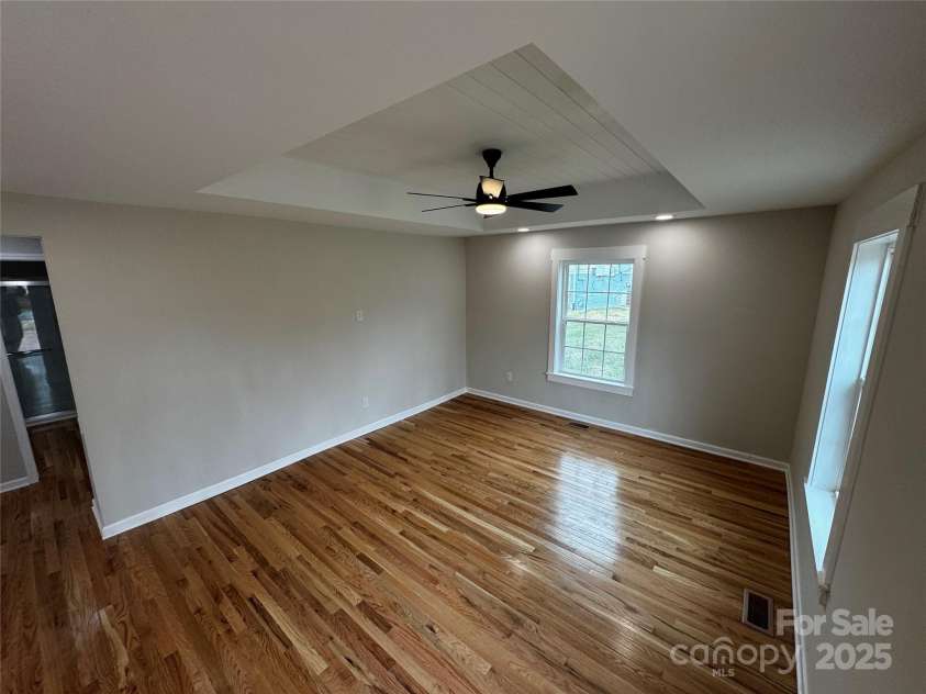 112 Mccray Avenue, Kannapolis, NC 28081.  MLS# CAR4207408, YatesRealty ID 5857. 