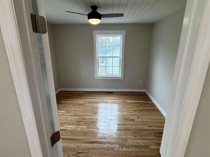 112 Mccray Avenue, Kannapolis, NC 28081.  MLS# CAR4207408, YatesRealty ID 5857. 