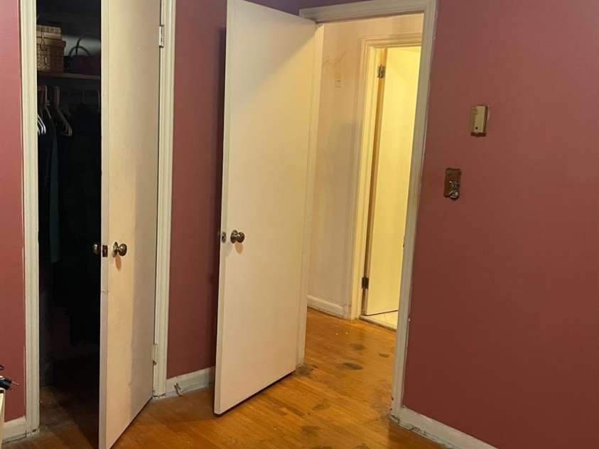 7808 Elwood Drive, Charlotte, NC 28227.  MLS# CAR4437752, YatesRealty ID 58571. 