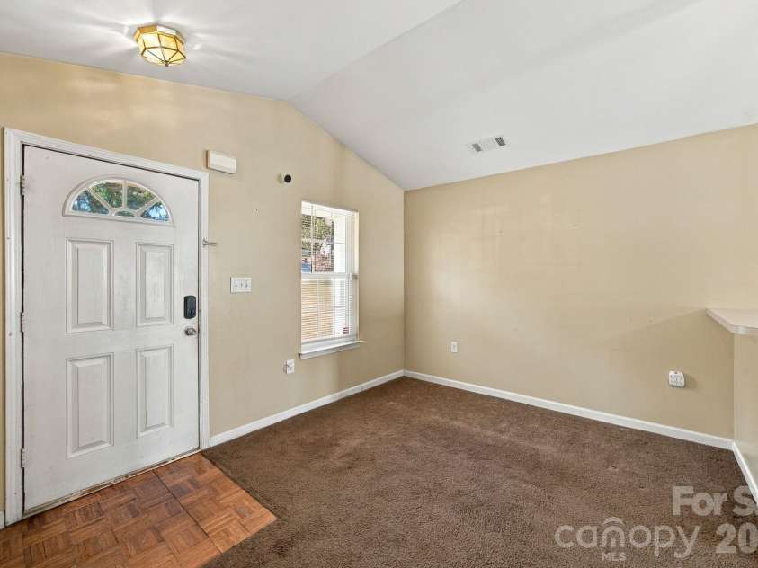 4706 Bomar Drive, Charlotte, NC 28216.  MLS# CAR4434496, YatesRealty ID 58579. 