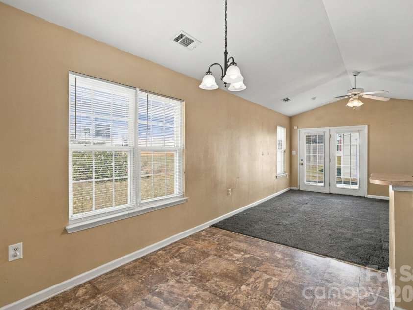 4706 Bomar Drive, Charlotte, NC 28216.  MLS# CAR4434496, YatesRealty ID 58579. 