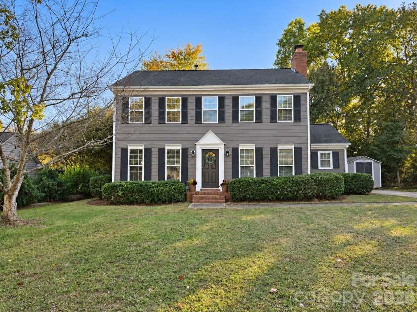 8730 Fieldgate Drive, Charlotte, NC 28277.  MLS# CAR4436593, YatesRealty ID 58584. 