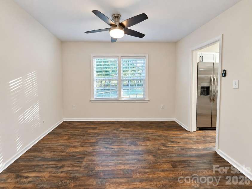 8730 Fieldgate Drive, Charlotte, NC 28277.  MLS# CAR4436593, YatesRealty ID 58584. Dining Room