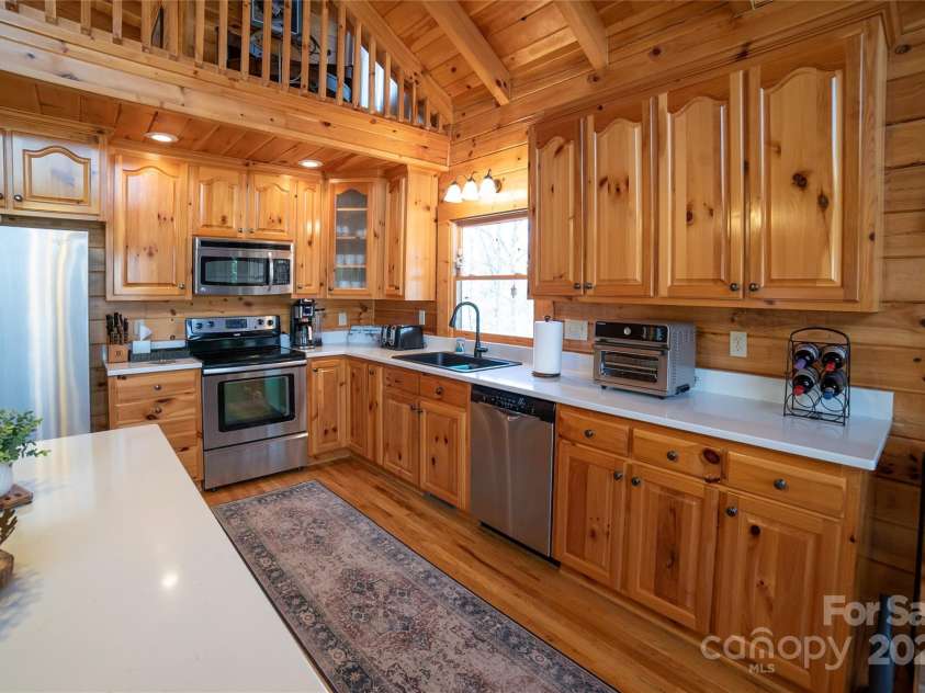 215 Outback Trail, Nebo, NC 28761.  MLS# CAR4235221, YatesRealty ID 5859. 