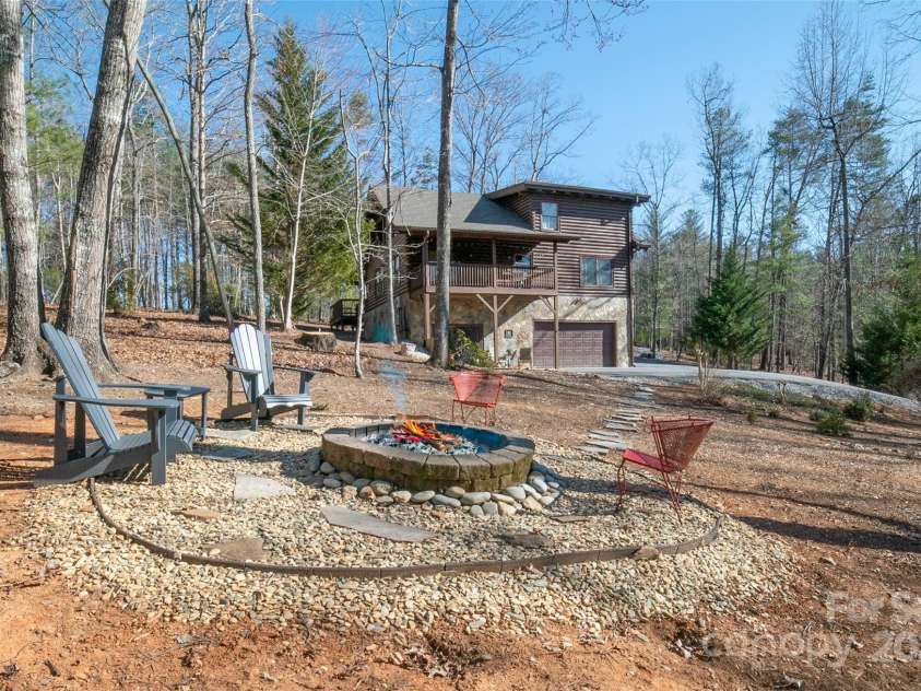 215 Outback Trail, Nebo, NC 28761.  MLS# CAR4235221, YatesRealty ID 5859. 