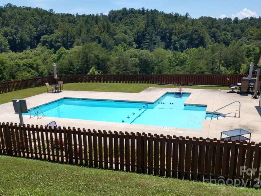 215 Outback Trail, Nebo, NC 28761.  MLS# CAR4235221, YatesRealty ID 5859. 