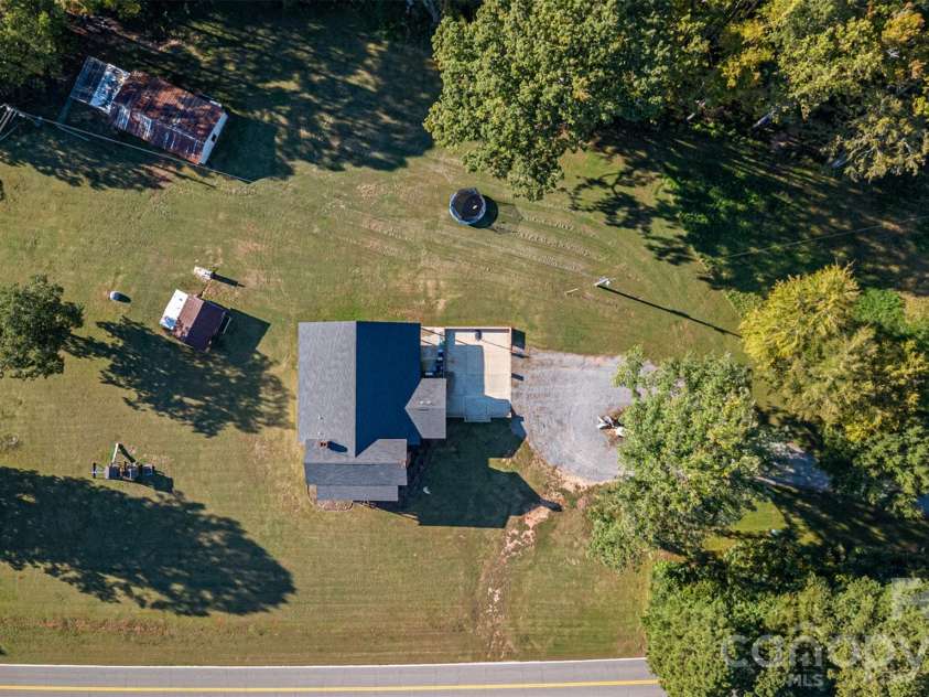 3098 Irene Bridge Highway, Hickory Grove, SC 29717.  MLS# CAR4434069, YatesRealty ID 58596. 