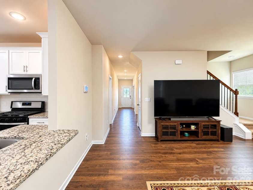 129 Sierra Road, Mooresville, NC 28117.  MLS# CAR4436733, YatesRealty ID 58604. 