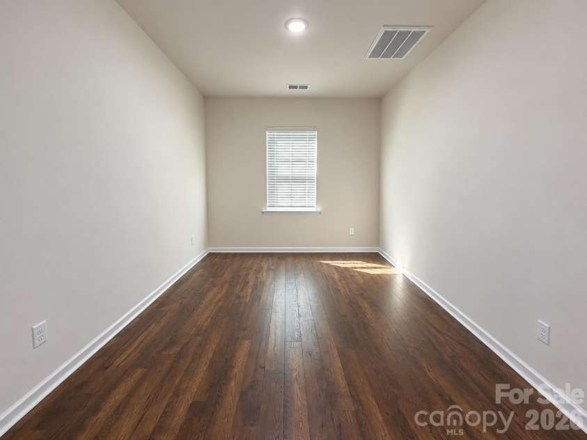 129 Sierra Road, Mooresville, NC 28117.  MLS# CAR4436733, YatesRealty ID 58604. 