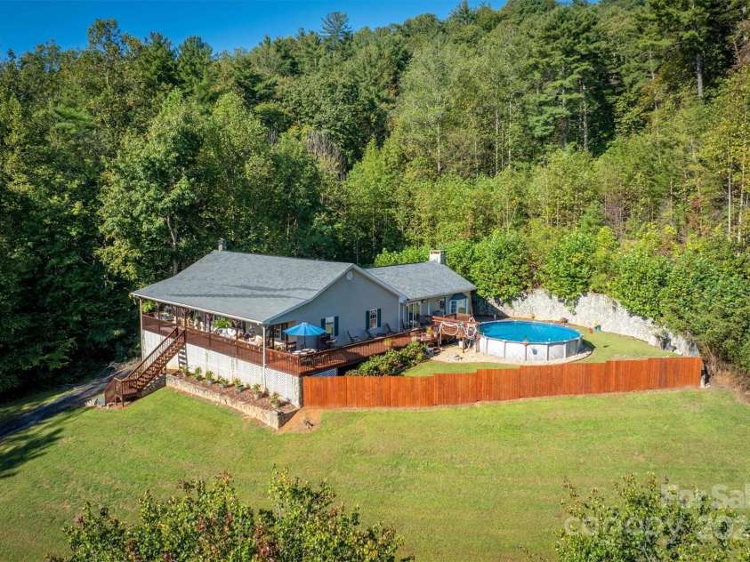 5933 Nubbin Creek Road, Lenoir, NC 28645.  MLS# CAR4299119, YatesRealty ID 5861. 