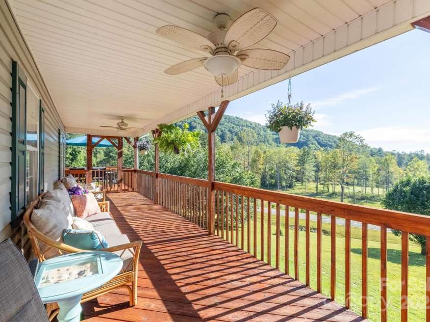 5933 Nubbin Creek Road, Lenoir, NC 28645.  MLS# CAR4299119, YatesRealty ID 5861. 