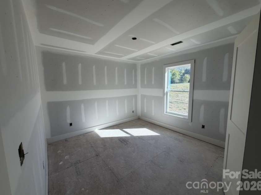 963 Greensboro Extension, Lexington, NC 27292.  MLS# CAR4437753, YatesRealty ID 58610. 