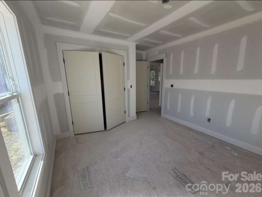963 Greensboro Extension, Lexington, NC 27292.  MLS# CAR4437753, YatesRealty ID 58610. 