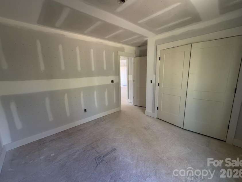 963 Greensboro Extension, Lexington, NC 27292.  MLS# CAR4437753, YatesRealty ID 58610. 