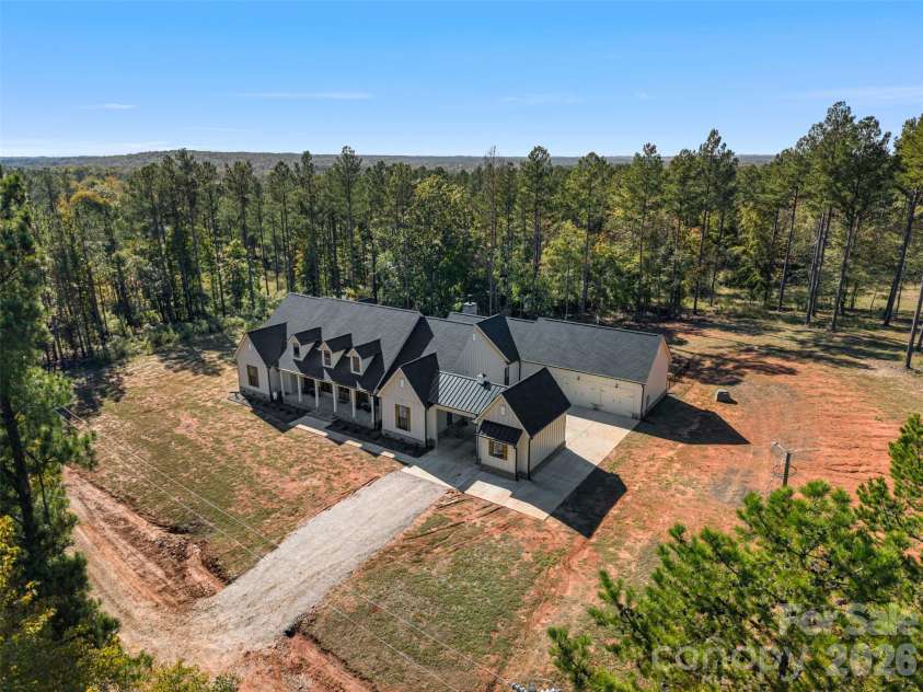 2137 Overbrook Way, Kershaw, SC 29067.  MLS# CAR4437244, YatesRealty ID 58614. 