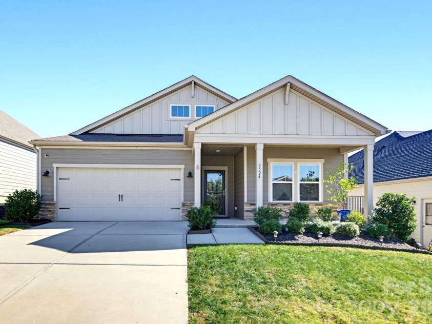 3524 Tully Avenue, Kannapolis, NC 28081.  MLS# CAR4433398, YatesRealty ID 58625. 