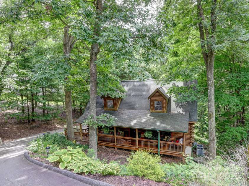 9 Azalea Terrace, Asheville, NC 28803.  MLS# CAR4227191, YatesRealty ID 5863. 