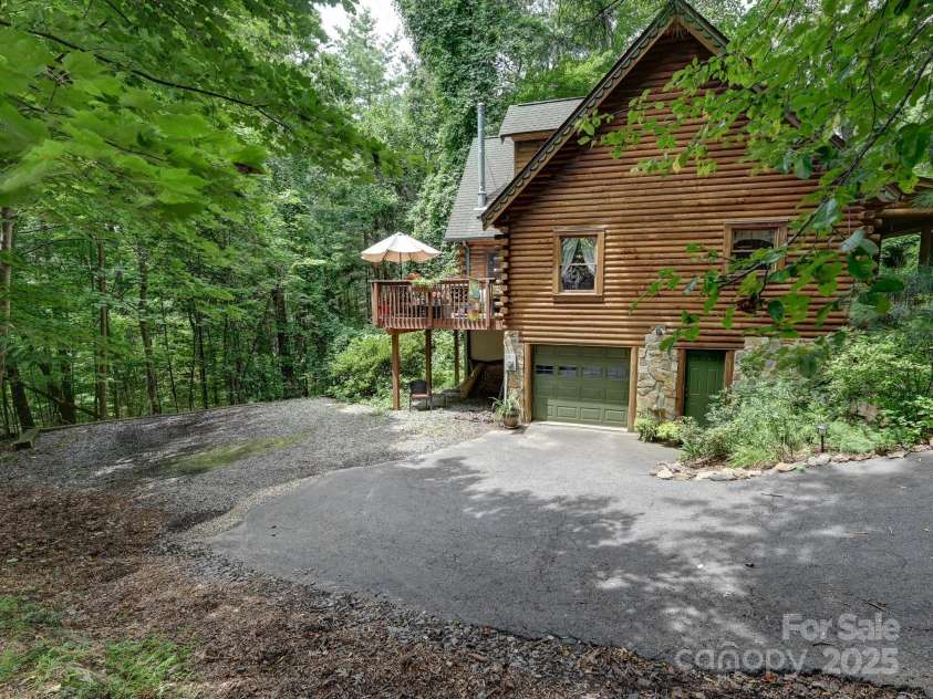 9 Azalea Terrace, Asheville, NC 28803.  MLS# CAR4227191, YatesRealty ID 5863. 