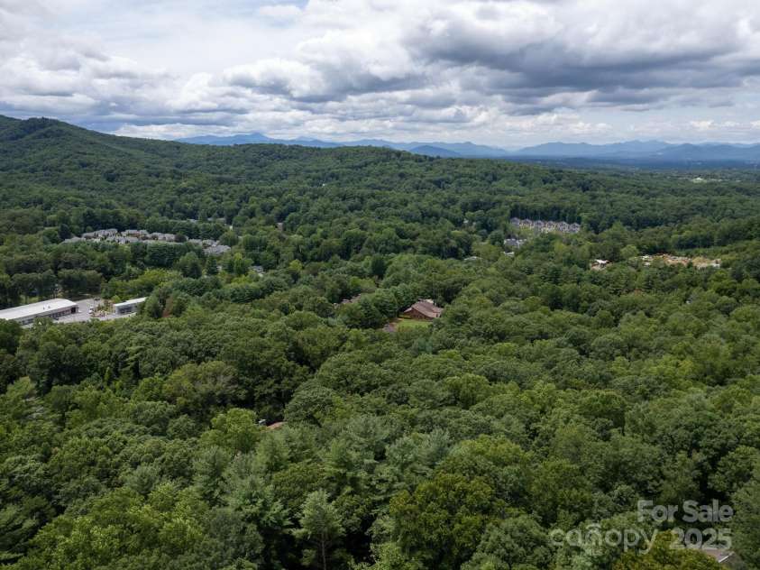 9 Azalea Terrace, Asheville, NC 28803.  MLS# CAR4227191, YatesRealty ID 5863. 