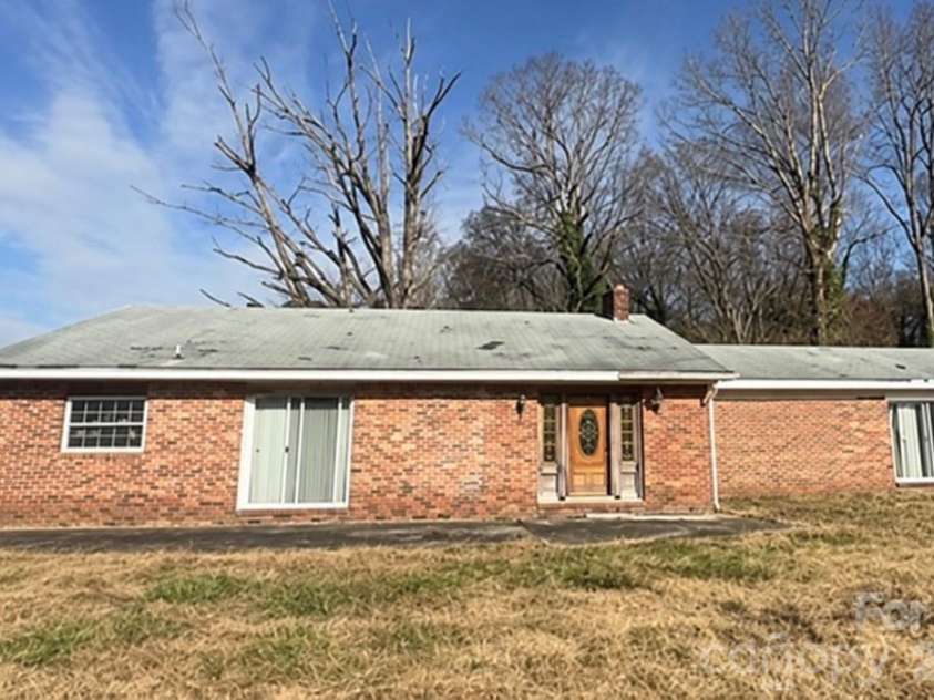 110 Kipka Lane, Mooresville, NC 28115.  MLS# CAR4437849, YatesRealty ID 58634. 