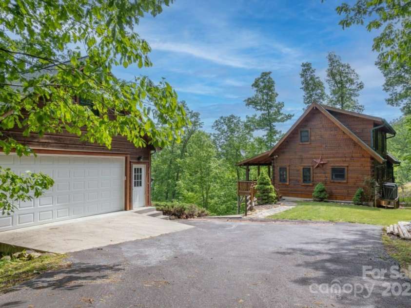 186 Black Ridge Drive, Bostic, NC 28018.  MLS# CAR4289461, YatesRealty ID 5864. 