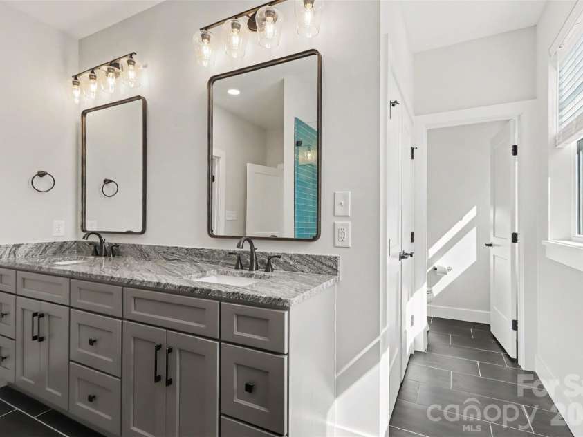 110 Grove Hill Trail, Mooresville, NC 28117.  MLS# CAR4435385, YatesRealty ID 58640. 