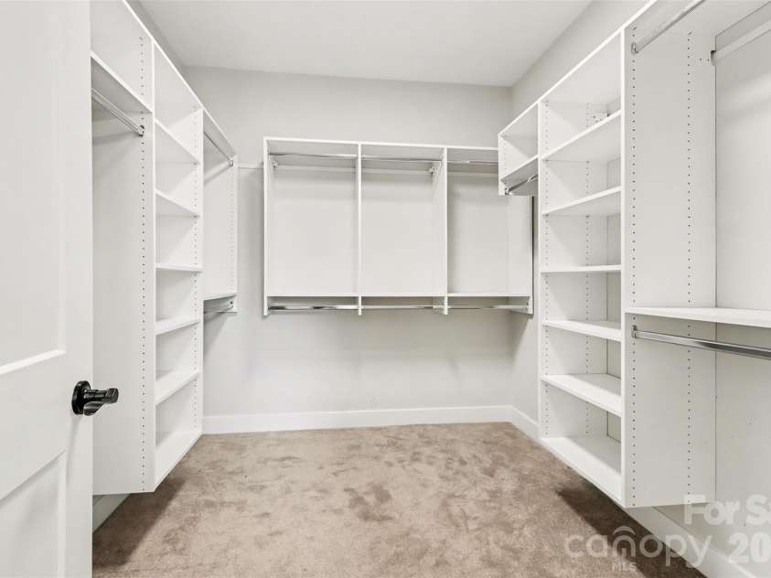 110 Grove Hill Trail, Mooresville, NC 28117.  MLS# CAR4435385, YatesRealty ID 58640. 