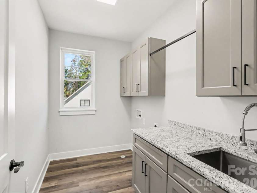 110 Grove Hill Trail, Mooresville, NC 28117.  MLS# CAR4435385, YatesRealty ID 58640. 